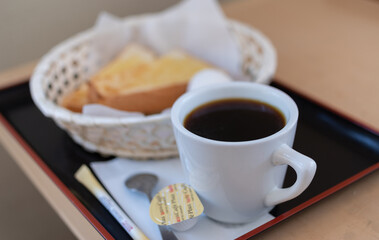 コーヒーとトースト