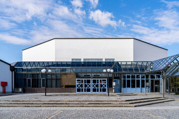 Fototapeta na wymiar Stadthalle Deggendorf in Niederbayern