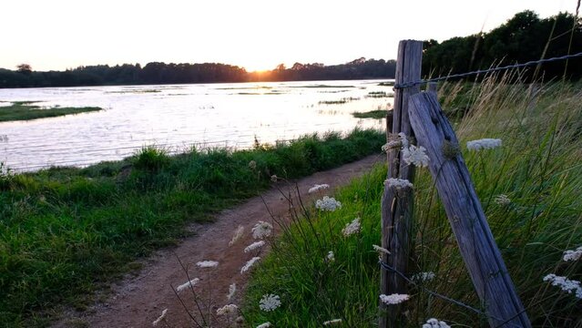4K Low Tide Estuary River Auray Mudflats Exposed Banks Sunset Brittany France