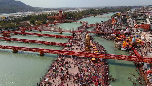 Haridwar, Uttarakhand 08-03-2021 Har Ki Pauri, is a famous ghat on the banks of the Ganges in the Indian state of Uttarakhand. Kumbh Mela 2021 will be held in Haridwar, where Hindu Devotees come.