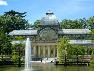 Fototapeta na wymiar Beautiful view of the crystal palace on a summer day. Close-up. Madrid. Spain.