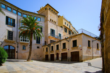Historical buildings in the old city center of Palma de Mallorca in the Balearic Islands, Spain © Alexandre ROSA