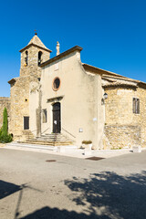 Fototapeta na wymiar Church and old town in Vacqueyras, departement Vaucluse, Provence, France