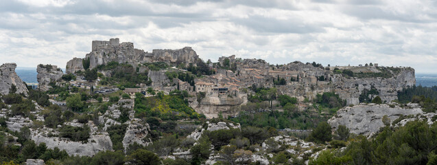 Fototapeta premium Baux-De-Provence, France - 04 21 2023: View of a typical village in Provence.