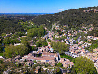 Fontaine-de-Vaucluse, famous French water source
