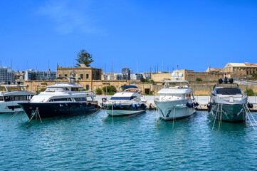 Fototapeta na wymiar Yachts in marina of La Valetta