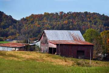 Ragged Red Appalachian Barn
