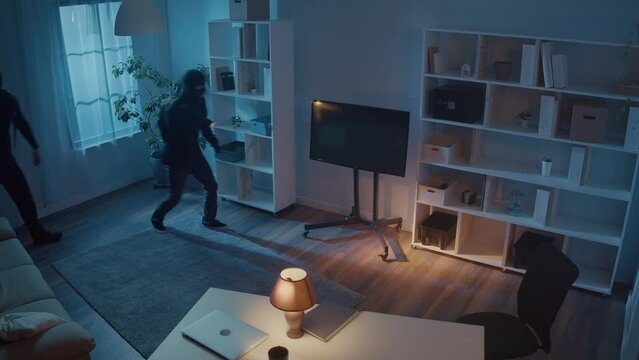 The Signal Lights of a Police Car Frightened the Robbers who Broke Into the House. Intrusion Alarm. Surveillance Cameras. Panoramic Video Surveillance. Smart Home Security