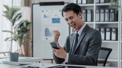 Obraz premium Profile of the firm's accountant for company registration, bookkeeping, asian people working with Deferred Incomes, Drawing Account, stock market, Depletion, Doubtful Debt, Equivalent Units