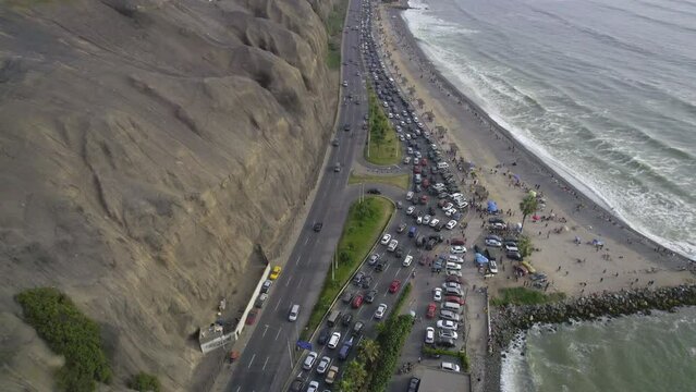 Highway of the Costa Verde, at the height of the district of Barranco in the city of Lima, Peru