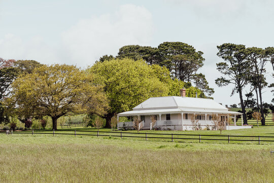 white victorian country homestead with veranda