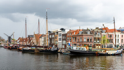 Fototapeta na wymiar centro storico di Leiden, Leida, Olanda, Paesi Bassi