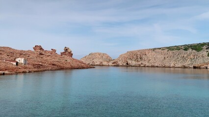 Espagne, sur l'île de Minorque, survol de la cala morell et de la pointe de l'éléphant	