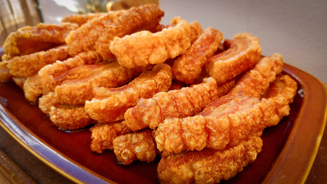 Torreznos de cerdo
