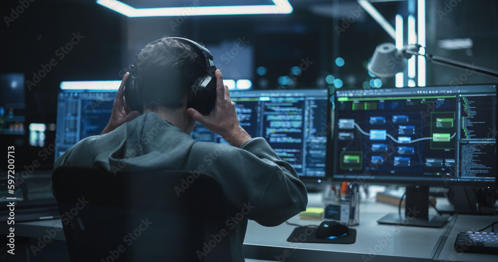 Aufkleber Young Hacker Working Alone, Hacking Corporate Data Servers From His Underground Hideout. Hacktivist Organizes a Massive Data Breach Cyber Attack, Hiding His Identity Behind Multiple Proxy Servers