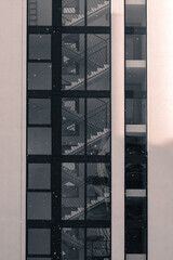 Fototapeta oszklona klatka schodowa budynku mieszkalnego w Gdańsku obraz