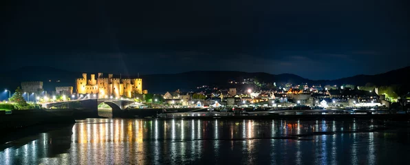 Foto op Plexiglas Conwy panorama at night with Conwy castle. Wales © Pawel Pajor