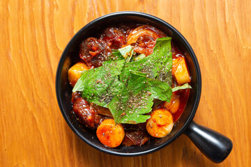  Spicy stir-fried sundae, Korean food 