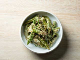 Seasoned steamed green pepper, side dish