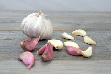Garlic on rustic wood