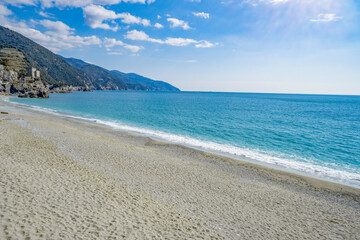 Obraz premium colorful Italy, cinque Terre, blue ocean