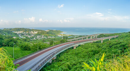 Obraz premium Amazing Panorama Landscape view of Niraikanai Bridge panorama, Okinawa, Japan