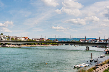 Naklejka premium Basel, Rhein, Altstadt, Rheinufer, Kleinbasel, Grossbasel, St. Johann, Johanniterbrücke, Münster, Fähre, Stadt, Altstadthäuser, Sommer,, Schweiz