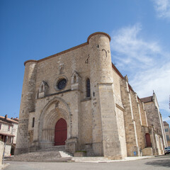 Fototapeta na wymiar L'ancienne église de Mézin (Lot-et-Garonne)