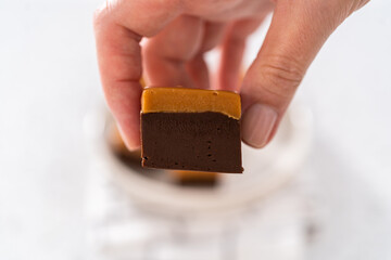 Caramel fudge