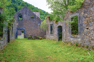 Ruinas de fábrica 