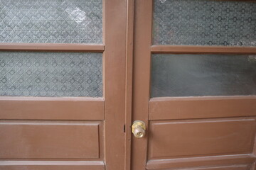 vintage door lock with wooden door design for retro interior style