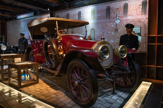 MOSCOW, RUSSIA - AUGUST 17, 2022: Vintage car Mercedes 45PS Simplex from the garage of the Russian Emperor Nicholas II. Exhibit of the Museum "Special Purpose Garage"