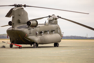 Fototapeta na wymiar Twin rotor military heavy lift helicopter