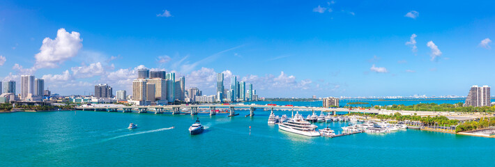 USA, scenic Miami harbor panoramic skyline close to Miami port and Biscayne bay. - obrazy, fototapety, plakaty