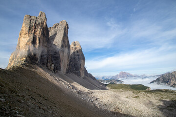 classica veduta delle tre cime di lavaredo