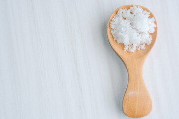 塩が入ったスプーン