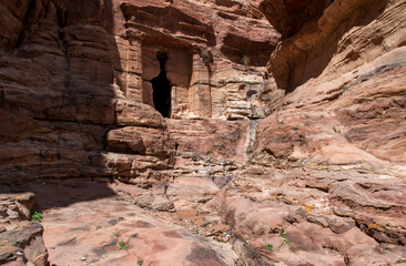 Lion Triclinium among the Ad-Deir trail