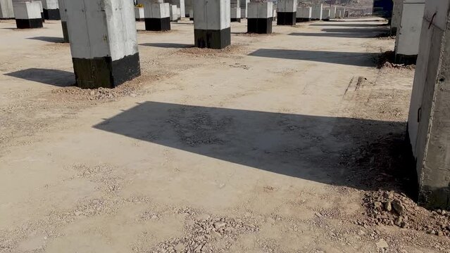 soil compaction between foundations using vibratory rollers