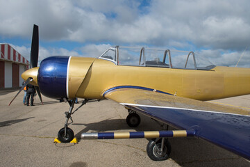 Avión acrobático de hélice