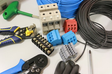 Terminal type for wiring  , Terminate wiring in elelctric room for industrial .	 - 597800354