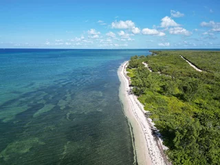 Foto op Plexiglas Seven Mile Beach, Grand Cayman Pristine turquoise blue beach sea ocean of West Bay near Seven Mile Beach Grand Cayman in the Cayman Islands 