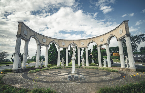 Vinhedo-sp,brazil-27,2023 Statues of Greek architecture at the exit of the city of vinhedo sp