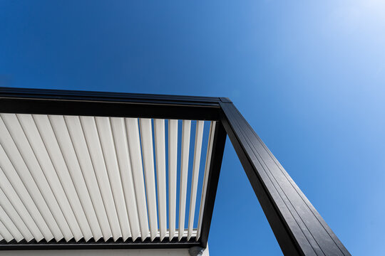 eco friendly bioclimatic aluminum pergola shade structure