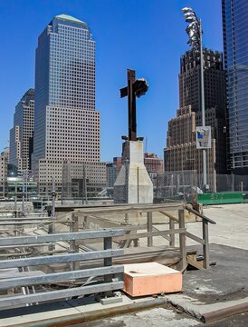 The cross on the Ground Zero site in New York in 2005. 