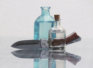 Two bottles and folding knife - 597952994
