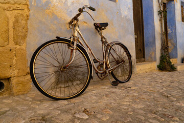 Abandoned bicycle in the streets of Valderrobles (Aragon-Spain)