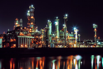 四日市石油化学コンビナートの夜景
