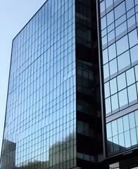 Fototapeta na wymiar very modern large steel and glass building