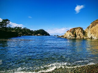 sea and rocks