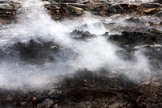wulkan lawa zastygła księżycowa cudowna Islandia